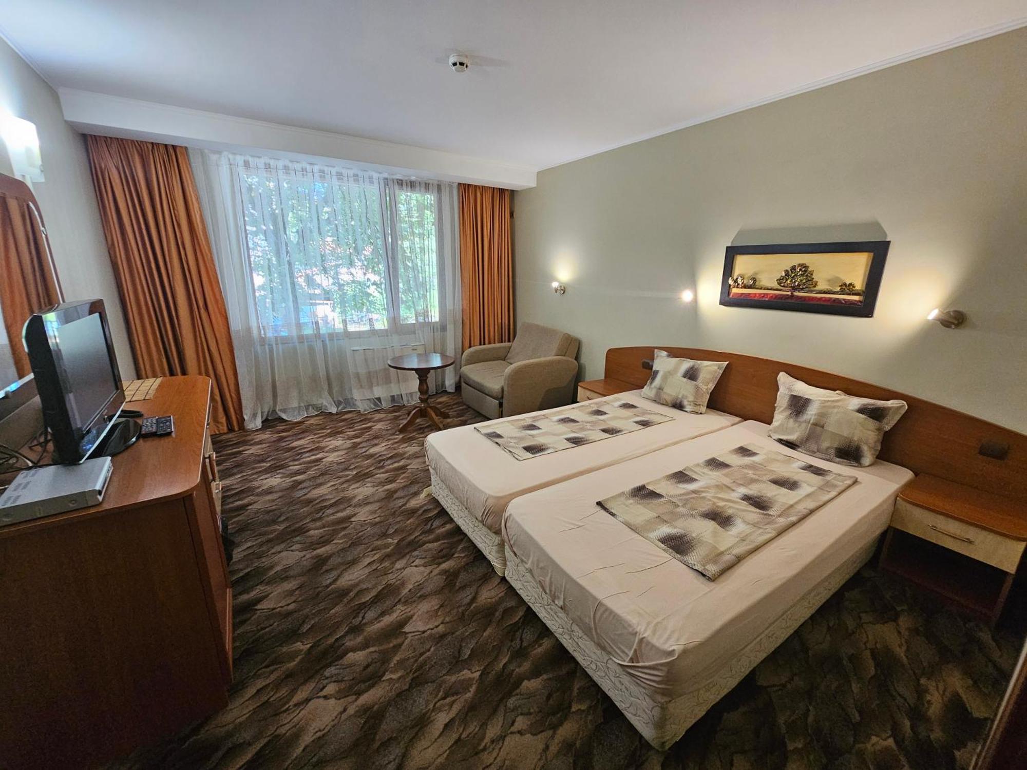 Family Hotel Jeri فيلينغراد المظهر الخارجي الصورة