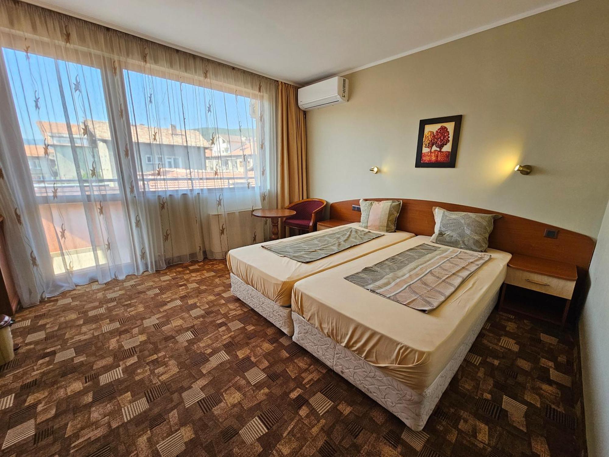 Family Hotel Jeri فيلينغراد المظهر الخارجي الصورة